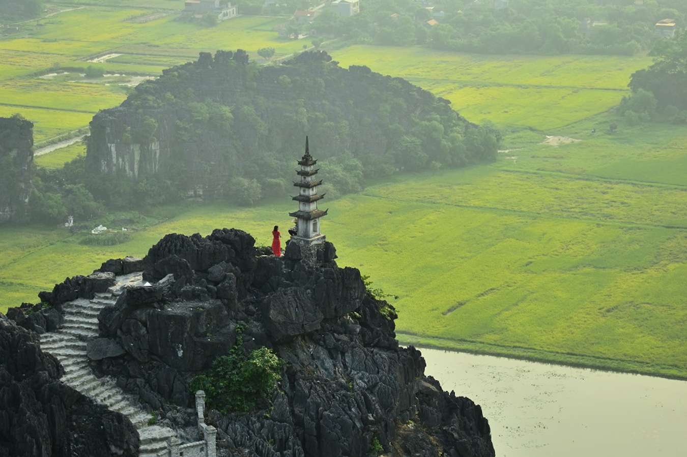 Trọn bộ cẩm nang du lịch hang Múa Ninh Bình