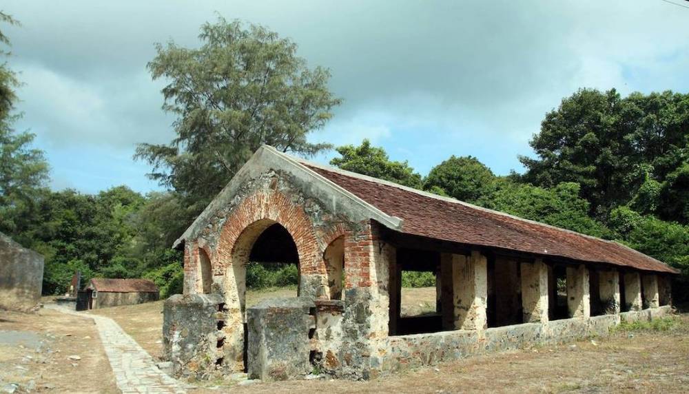 nhà tù Côn Đảo