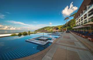 7 Best Beach Hotels in Phuket , Mas Bellboy