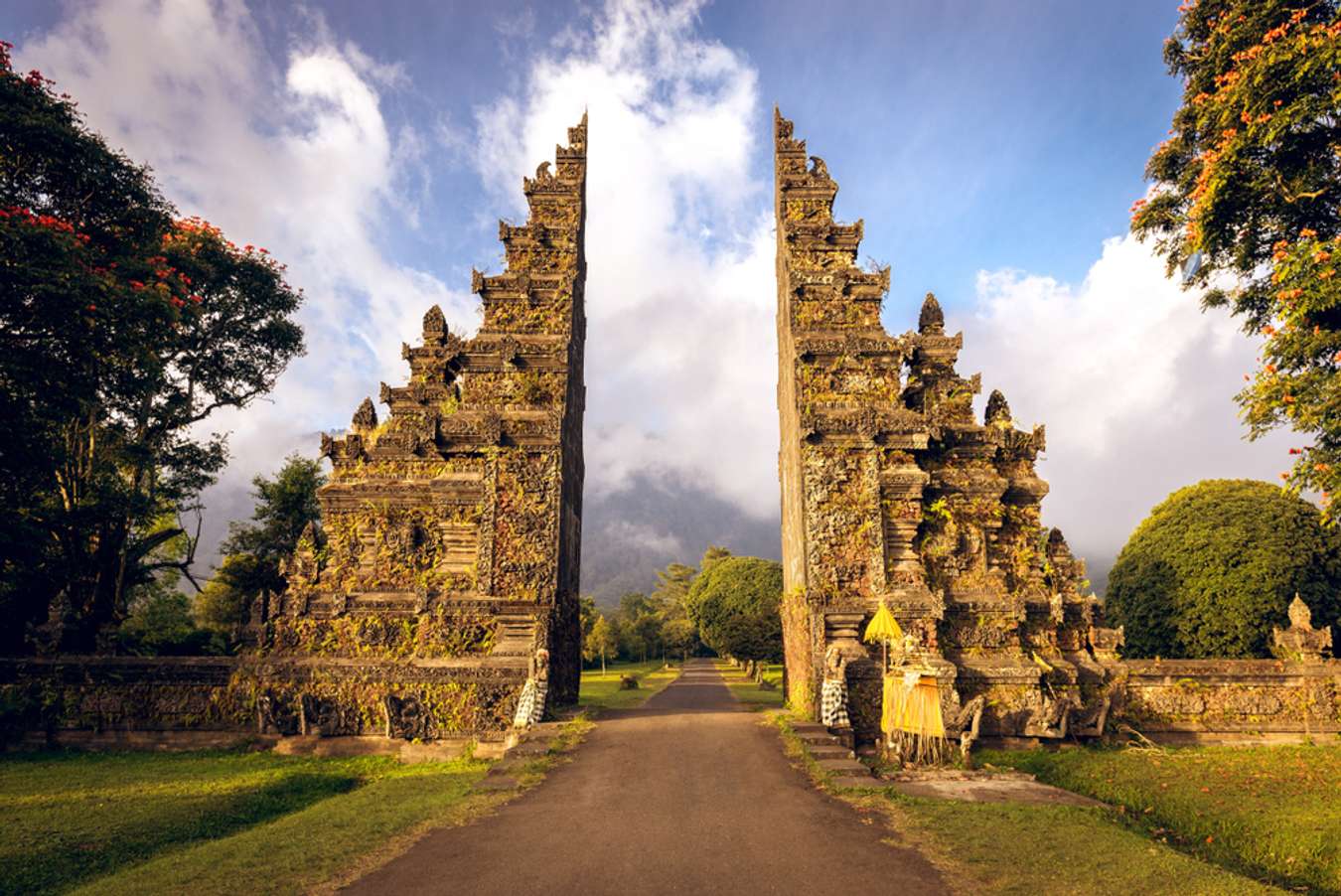 Candi Bentar - Bali Symbol