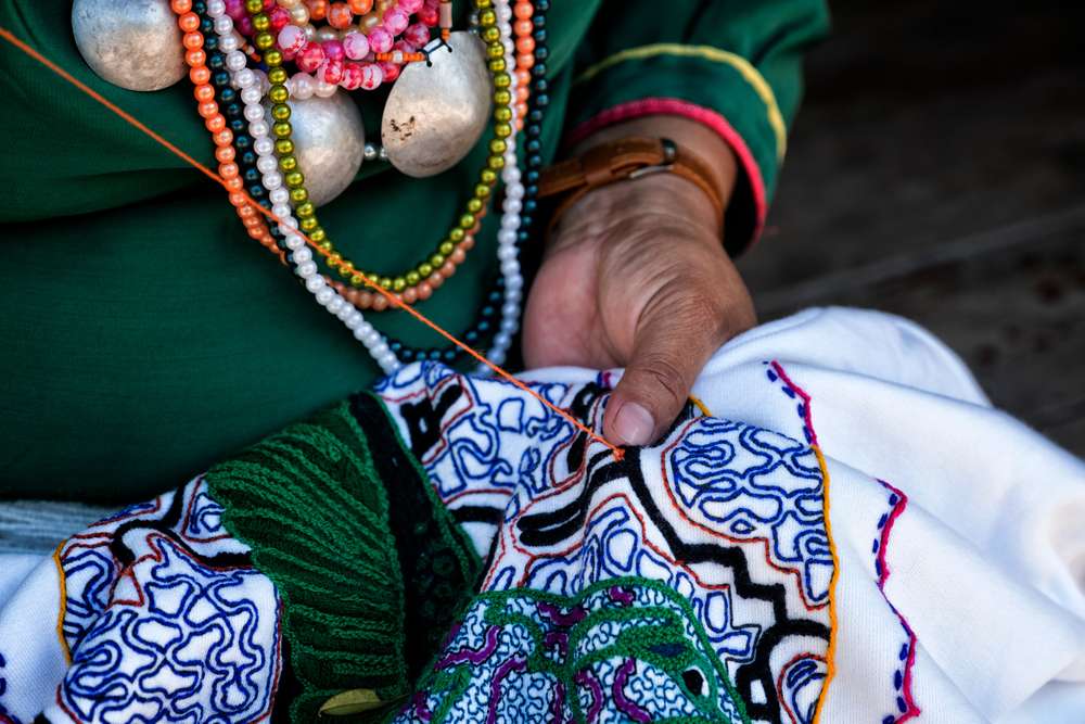 Indian arts on sale and crafts