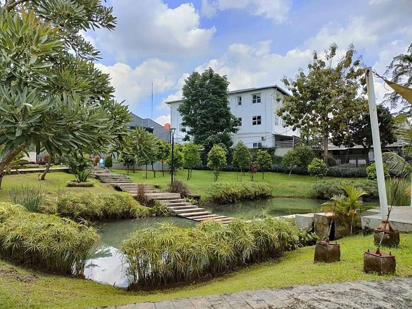 7 Tempat Wisata di Jakarta Timur yang Gratis, Ada Taman & Wisata Kelenteng