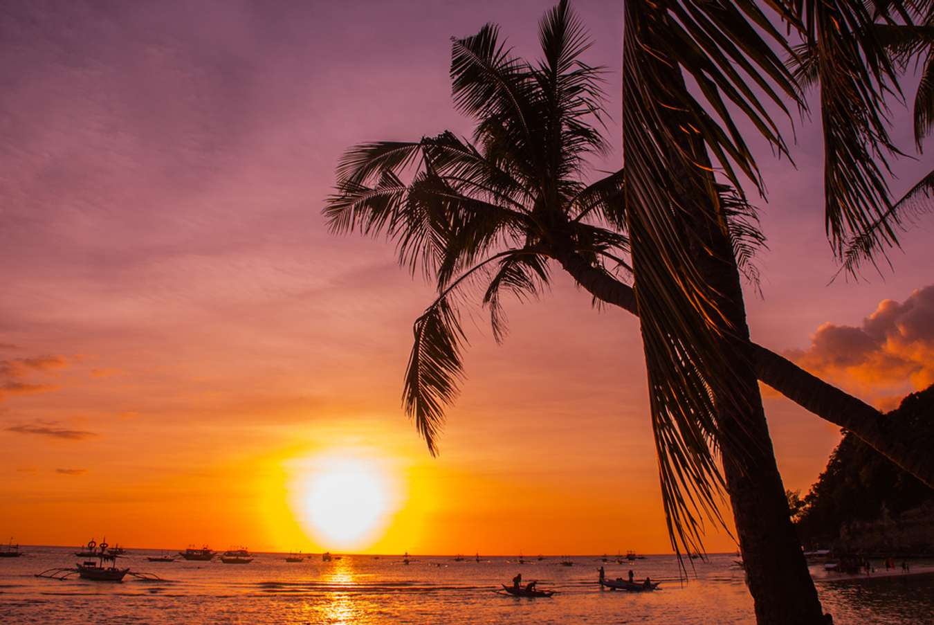 Sunset in White Beach - Things to do in Boracay