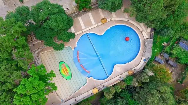 Bosay Resort swimming pool are safe for kids