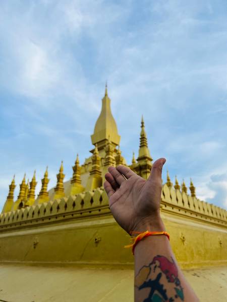 tháp Thạt Luổng