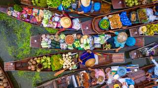 5 Floating Market di Thailand, Nikmati Serunya Petualangan Kuliner Berbeda, Fachri Rizki