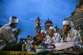 A Guide to Experience Ramadan 2026 in Malaysia, 7 min read