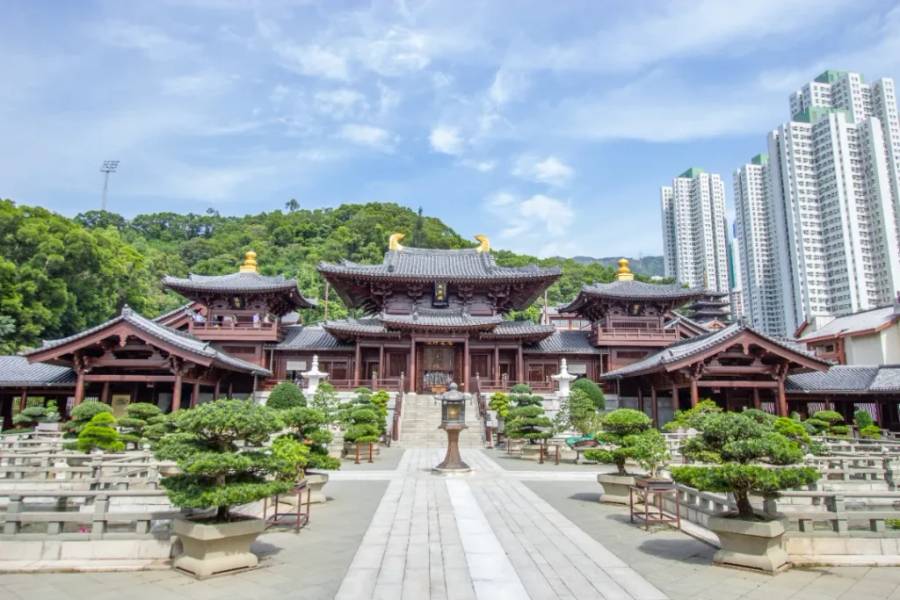 Thiền viện Chí Liên yên tĩnh giữa lòng Hong Kong