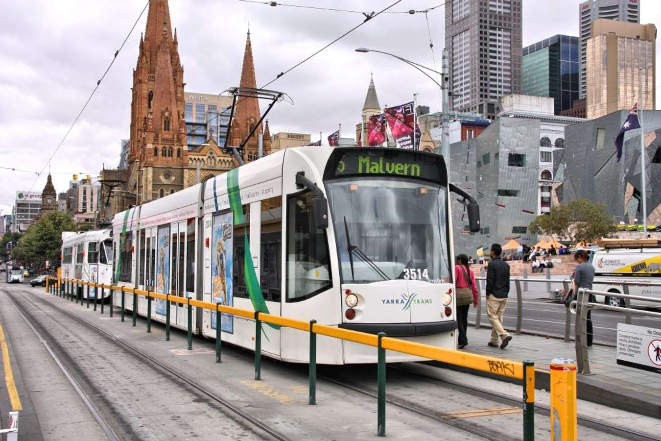 tourist tram around melbourne