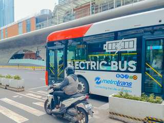 Rute S21 Transjakarta, Travel Bestie