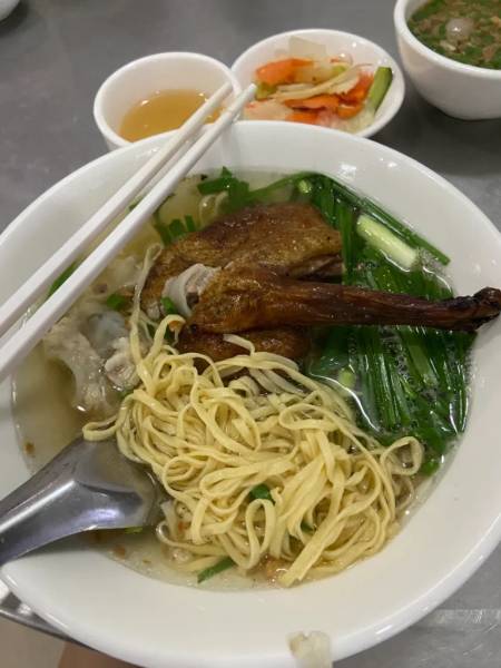 mì vịt quay Trung Quốc