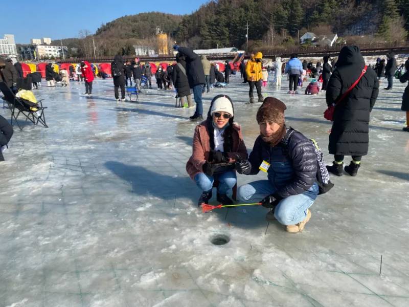 Năm 2007, lễ hội câu cá hồi trên băng Hàn Quốc tại  Pyeongchang lần đầu tiên được tổ chức