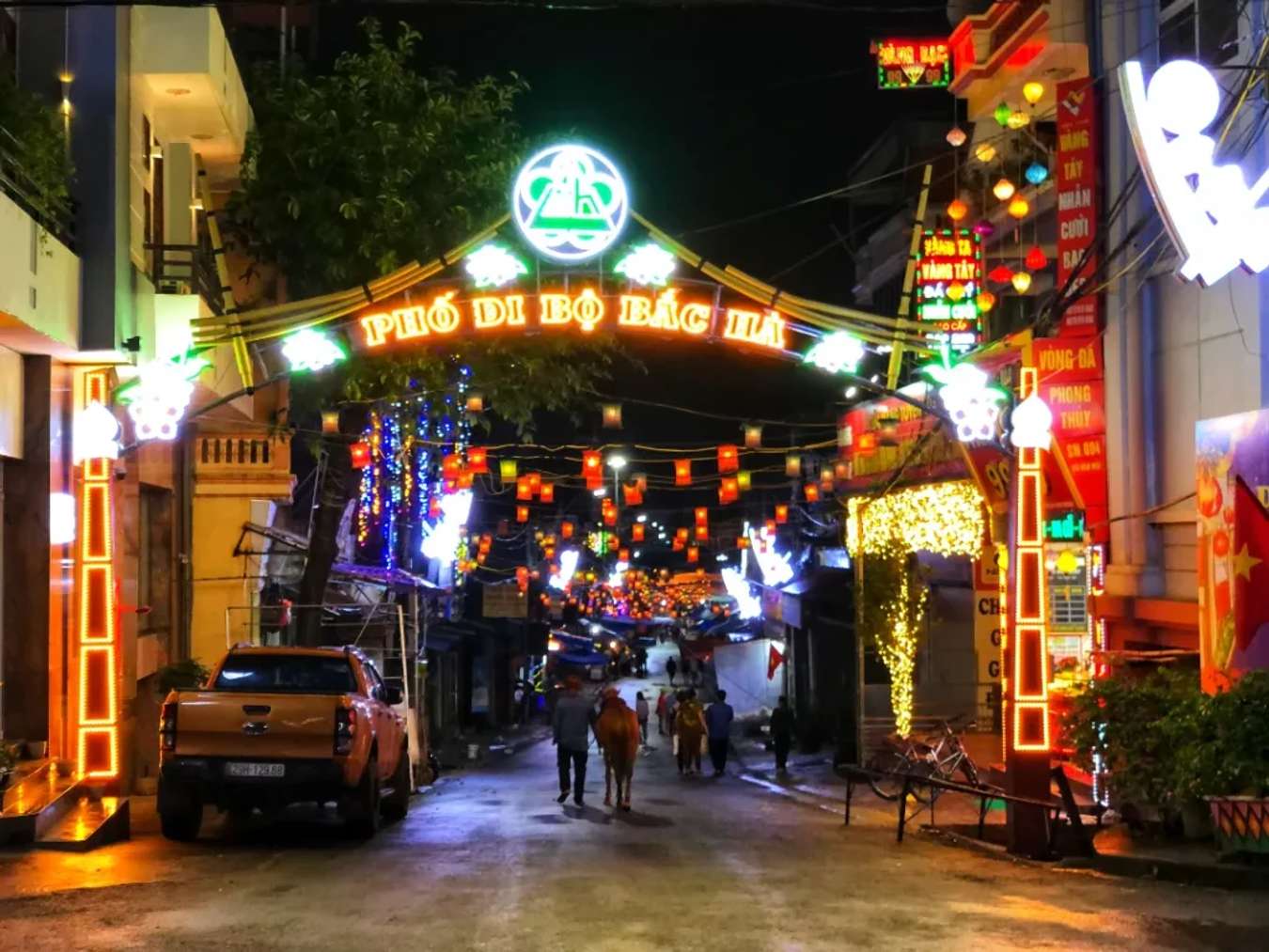 Tour du lịch thành phố Hồ Chí Minh đi Tây Bắc