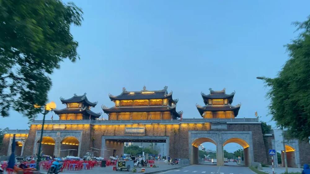 Vẻ đẹp cổ kính của cố đô khi chiều tà