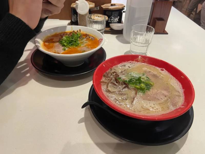 Trong lần ghé thăm và trải nghiệm cảm giác xếp hàng, Hakata Gensuke Tonkotsu Ramen đã không khiến tôi thất vọng. 