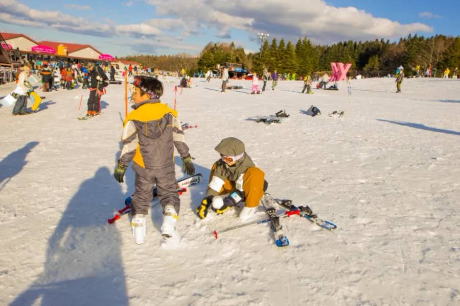 trượt tuyết ở Fujiten Snow resort