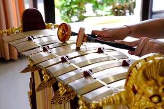 12 Alat Musik Tradisional Jawa Tengah dan Cara Memainkannya, Mas Bellboy