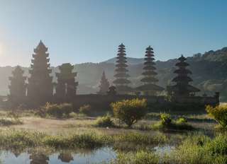 5 Destinasi Wisata Danau di Bali Paling Memukau, Mas Bellboy