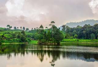 8 Wisata Danau di Bandung untuk Rekreasi, Mas Bellboy