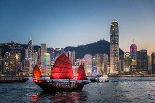 Things to do with Your Beloved One in Hong Kong, Traveloka MY