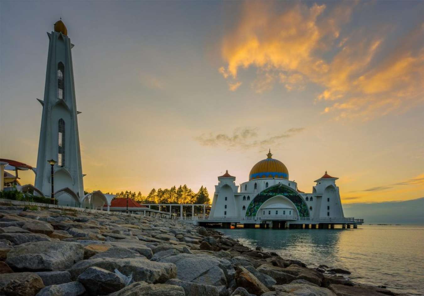 Masjid Selat Melaka