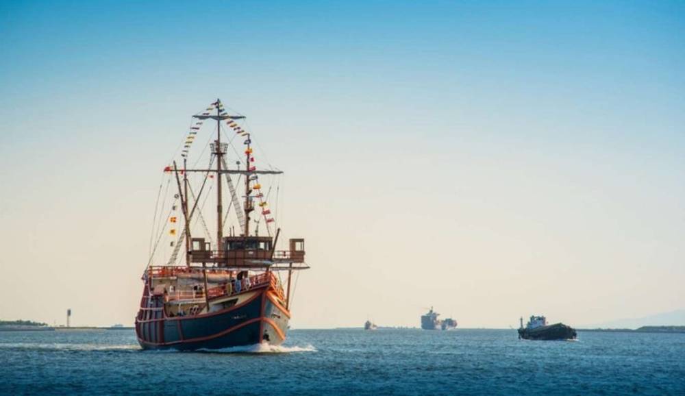 Santa Maria Cruise Boat