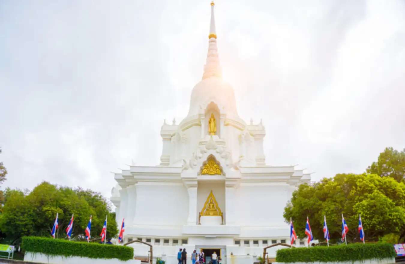 พระบรมธาตุเจดีย์กาณจนาภิเษก