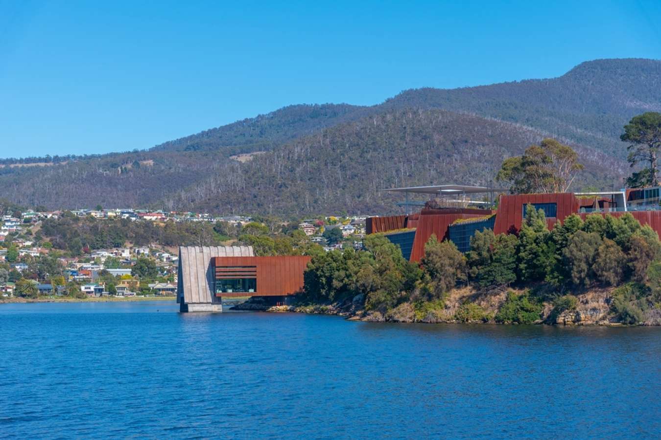 best time to visit cradle mountain tasmania