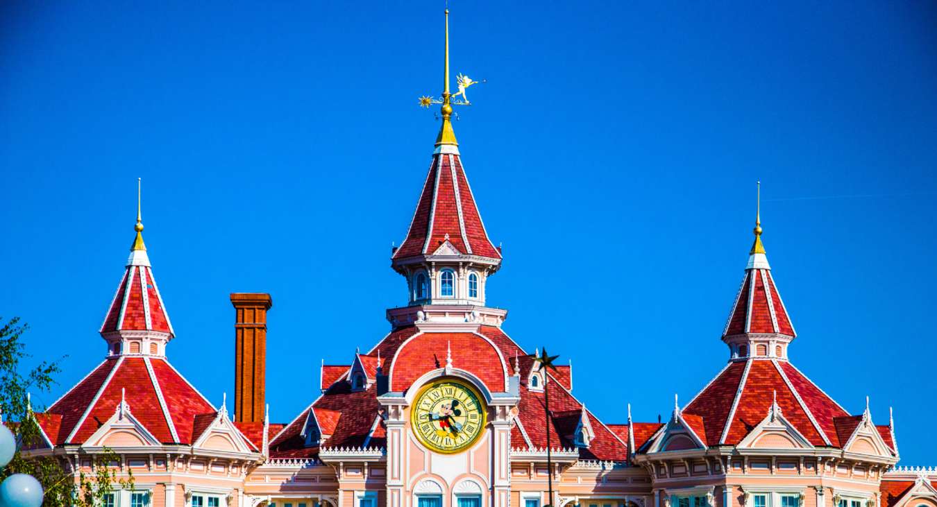 Guide to Disneyland Paris Tickets, Promotions & MustTry Rides