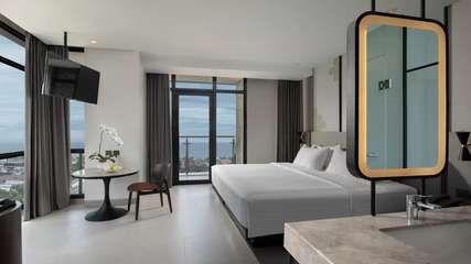 8 Rekomendasi Hotel dengan Fasilitas Spa di Padang, Catat!, Mas Bellboy