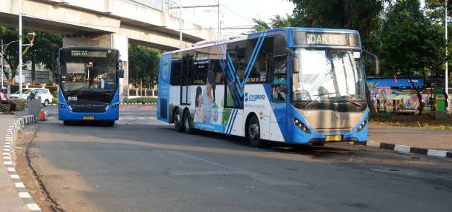 travel transportasi wisata