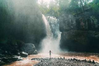 Menjelajah Air Terjun Tegenungan, Oase Tersembunyi di  Bali, Mas Bellboy