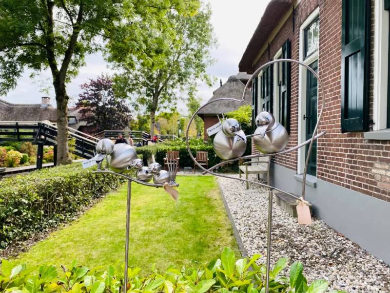 Giethoorn - ngôi làng yên bình ẩn trong thành phố Amsterdam náo nhiệt