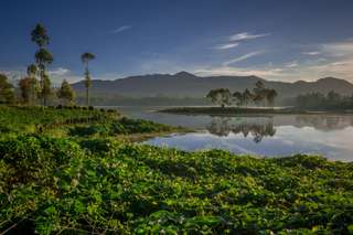 5 Destinasi Wisata Danau di Bandung yang Wajib Kamu Kunjungi, Mas Bellboy