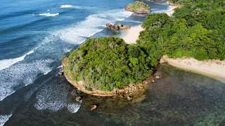 Baca Ini Sebelum Berkunjung ke Pantai Banyu Meneng di Malang, Mas Bellboy