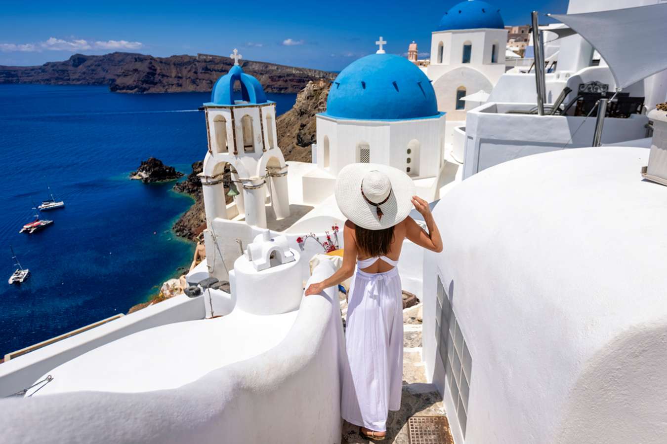 travel to oia greece