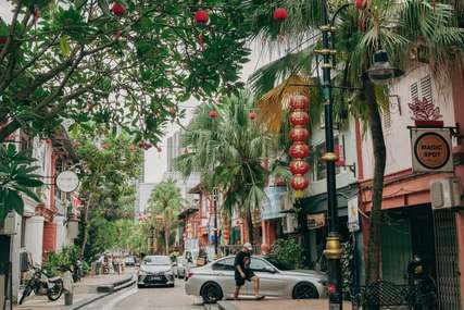 All Aboard: Your Complete Guide to the Train from Singapore to Johor Bahru in 2026, Traveloka Team