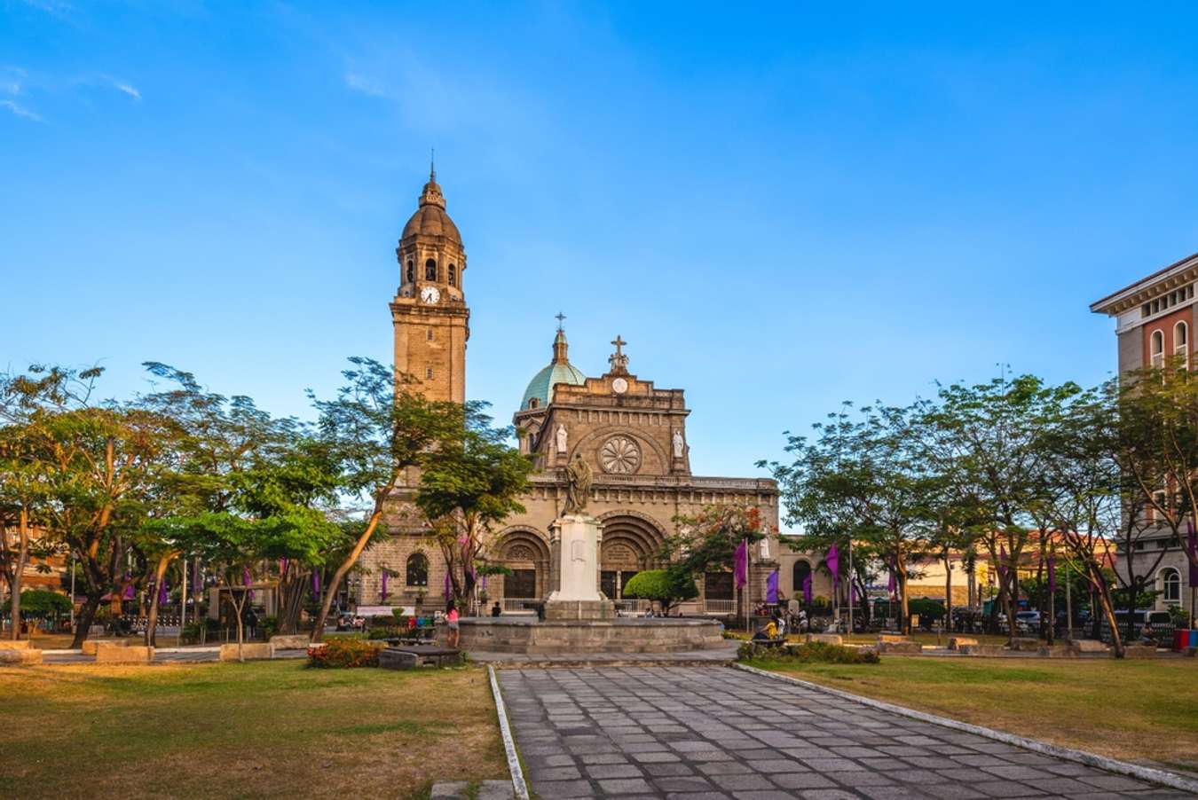 museum tour in manila