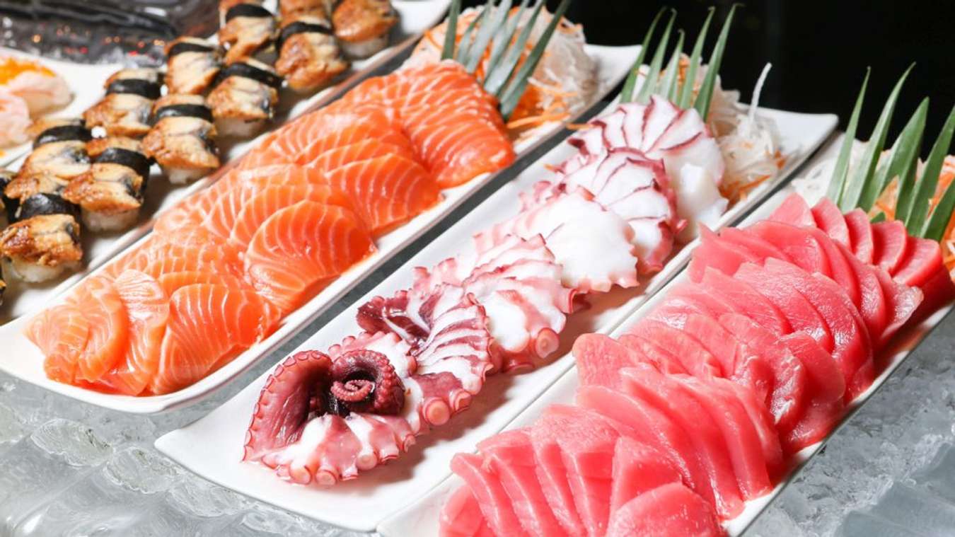 Fresh Seafood and Sashimi Buffet in Taiko Chaya Restaurant