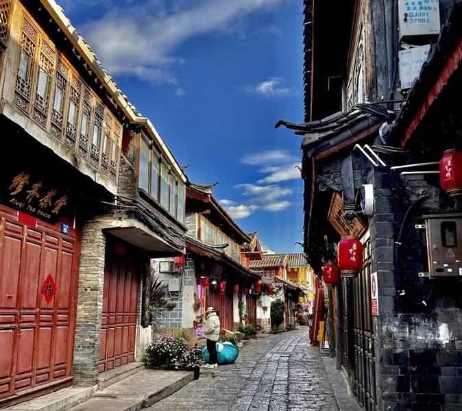 Mọi góc phố ở Lệ Giang cổ trấn đều có thể đáp ứng nhu cầu sống ảo của các chị em