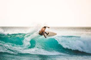 Bali Surf Season: When and Where to Catch the Best Waves, Waktu baca 3 menit