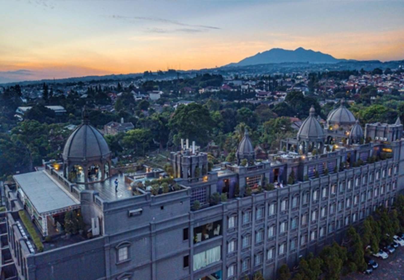 8 Hotel Estetik di Bandung, Cocok untuk Staycation!