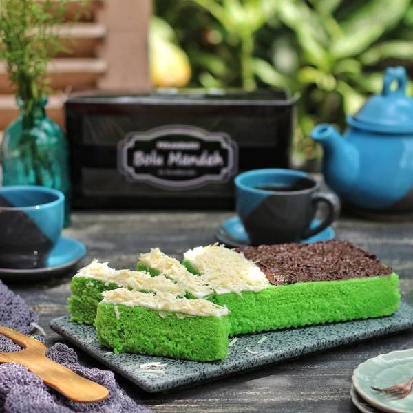 Feandra Cake menjual berbagai jenis bolu untuk oleh-oleh