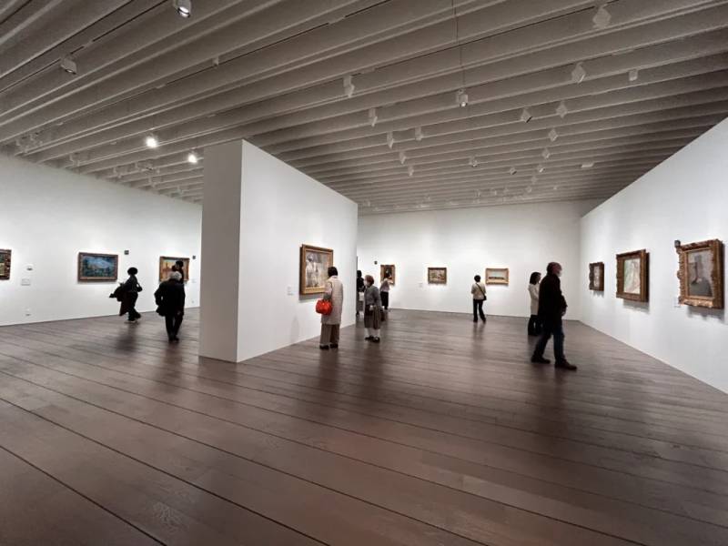 Du khách tới thăm bảo tàng ở Tokyo