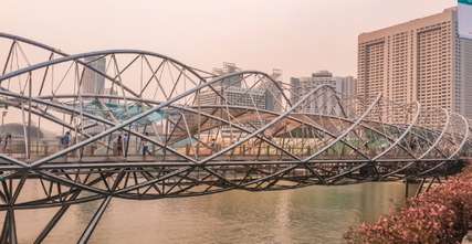 7 Best Things to Do at The Helix Bridge Singapore