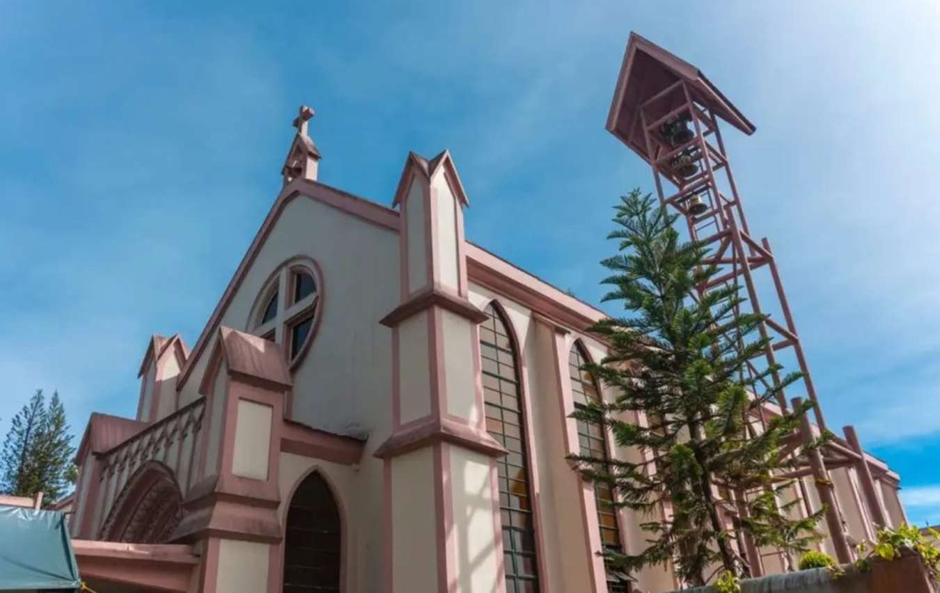 The very popular pink church of Tagaytay