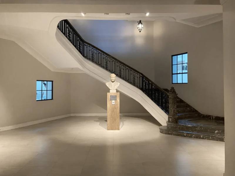 Bức tượng bán thân của Jose Rizal 