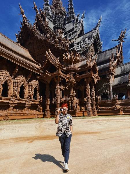 Du lịch khám phá đền Chân Pattaya