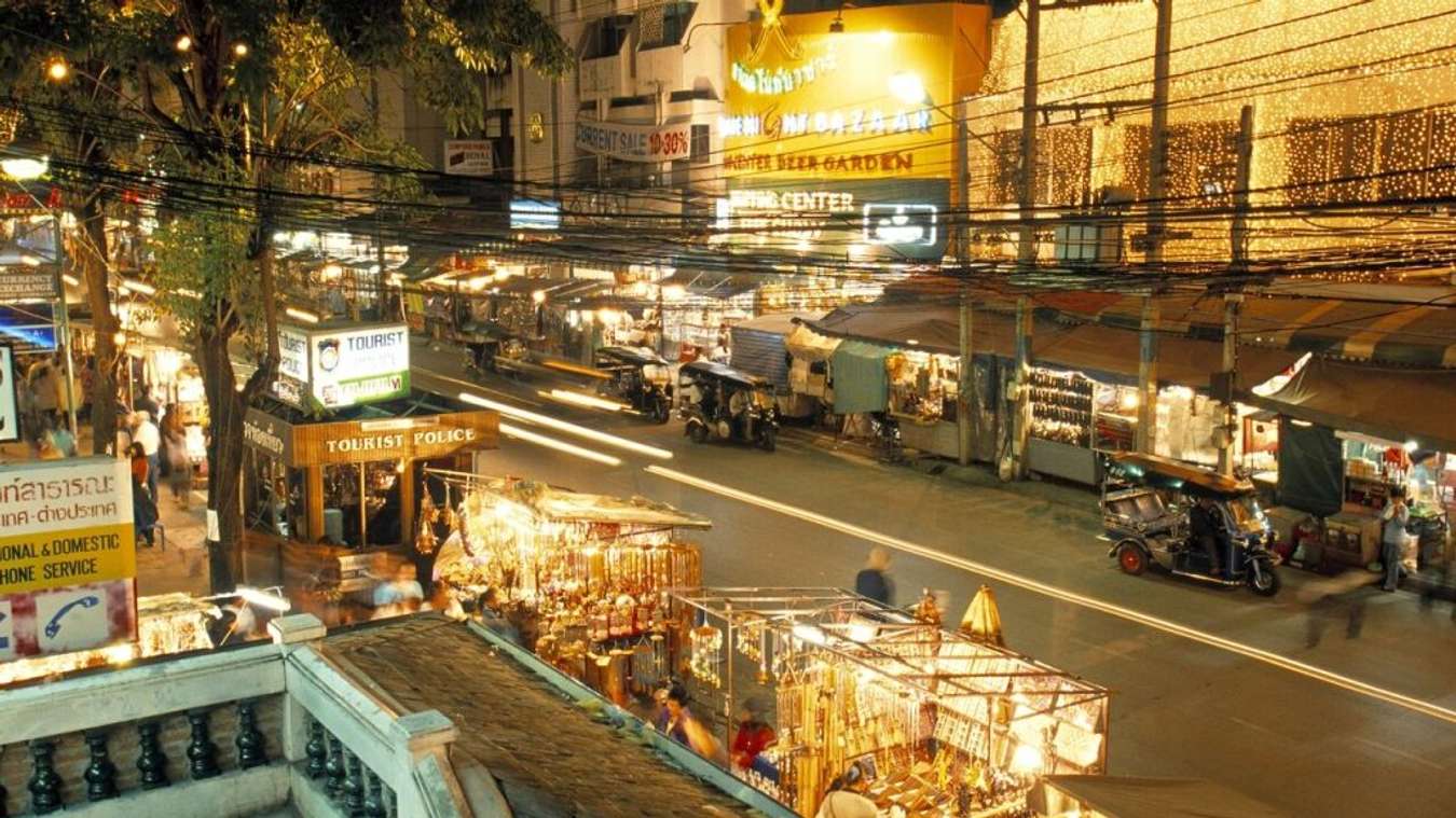 phố ẩm thực và mua sắm tại Chiang Mai