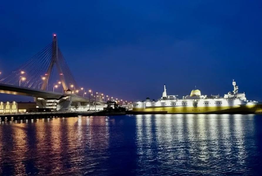 Aomori Ladbrige về đêm